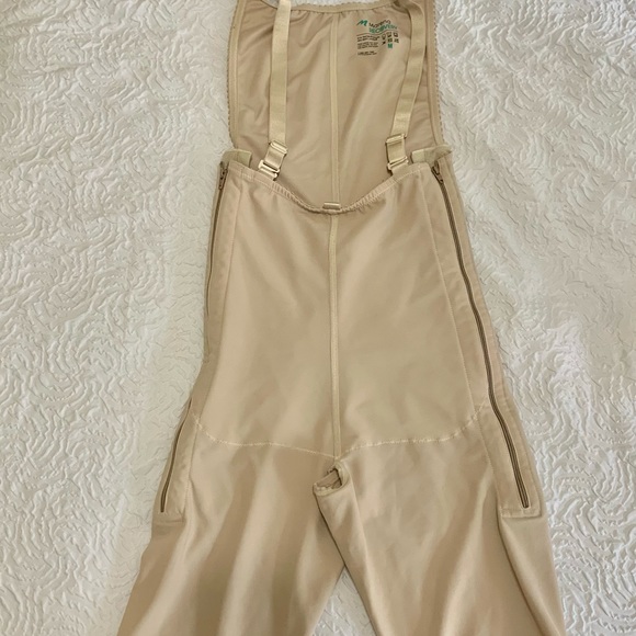 Marena Stage 1 Garment - Picture 5 of 11